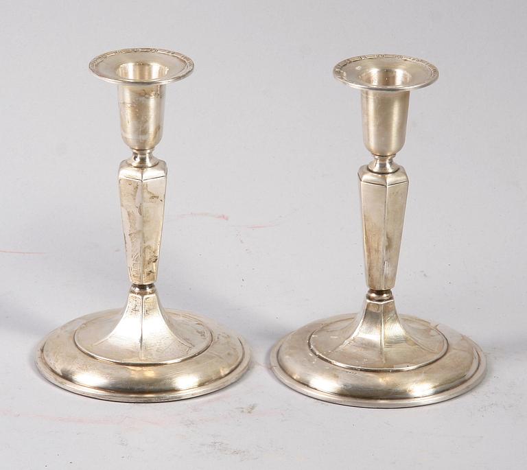 LJUSTAKAR, ett par. Silver. Cesons, Göteborg 1956.