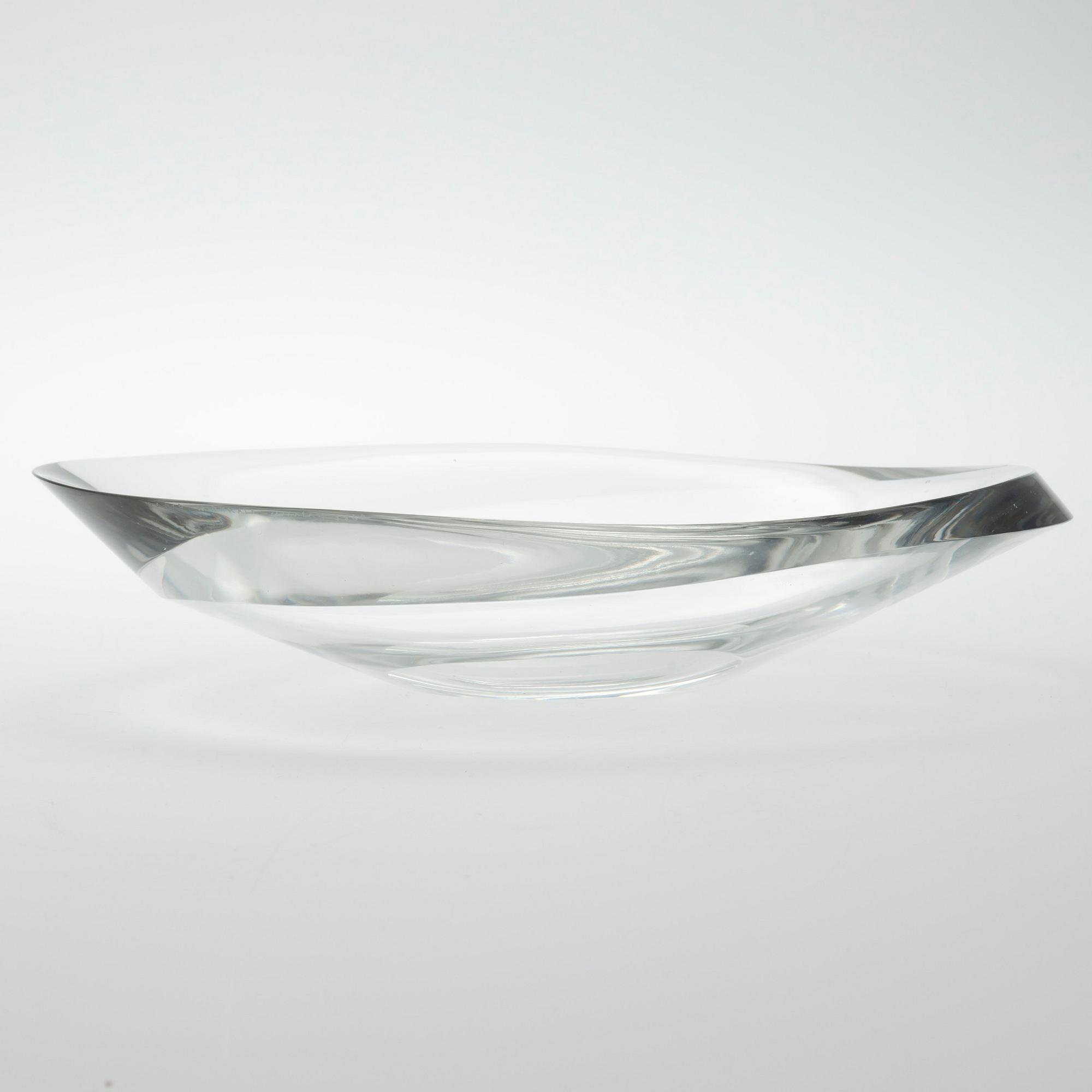 Tapio Wirkkala, A GLASS SCULPTURE.