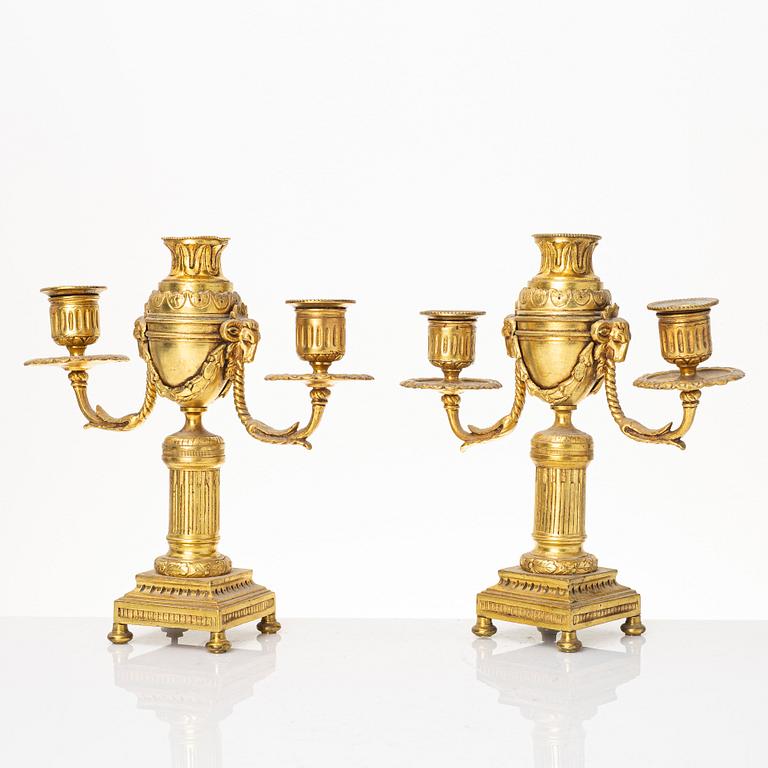 A pair of candelabras/cassolettes, second half of the 19th century.