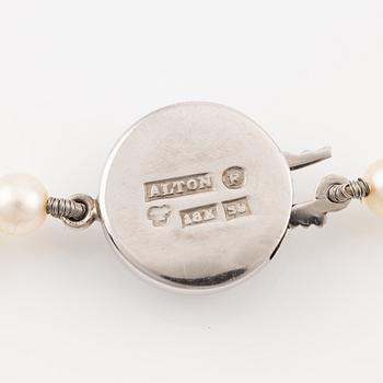 Pärlcollier, doserade odlade pärlor, lås, Alton, 18K vitguld med vit fasettslipad sten.