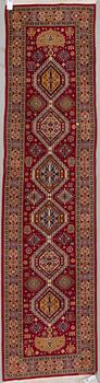 MATTA, galleri. Azerbadjan. Ca 300x73 cm.