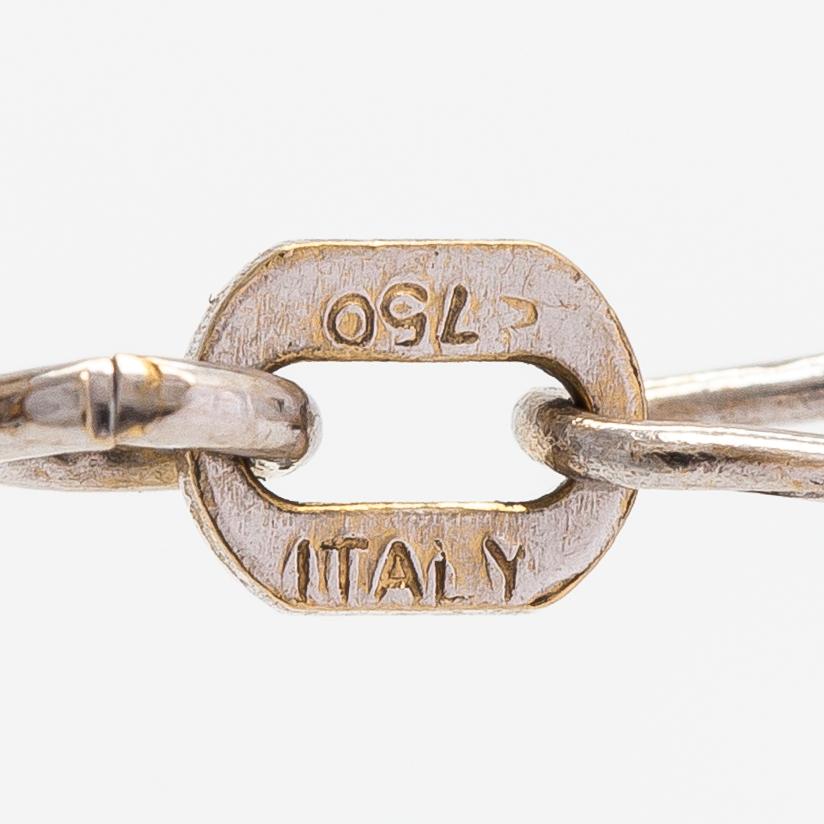 An 18K white gold neckalce with diamonds ca. 0.48 ct in total.