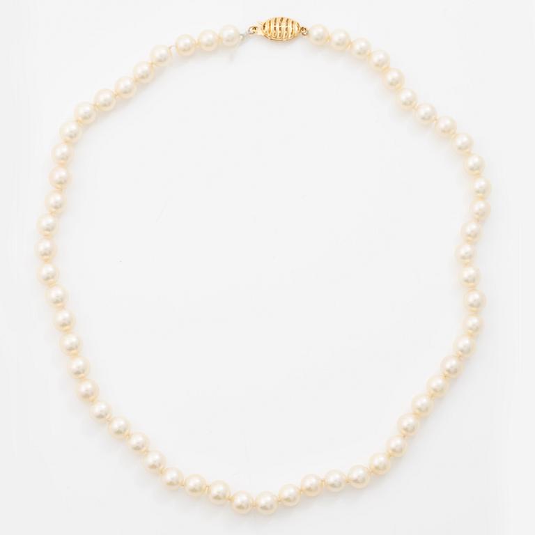 Collier, med odlade pärlor, lås 14K guld.