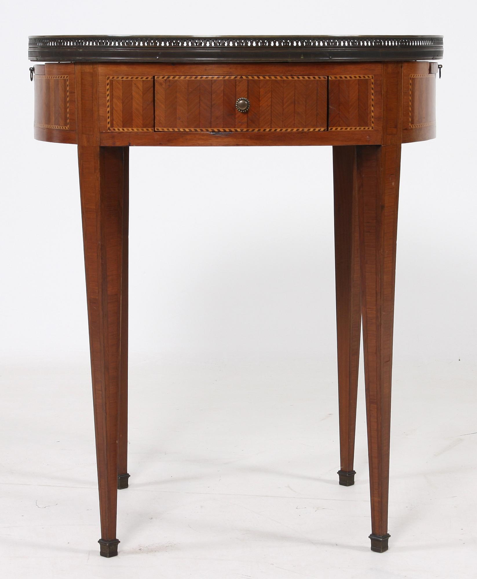 BORD, gustaviansk stil, 1900-tal.
