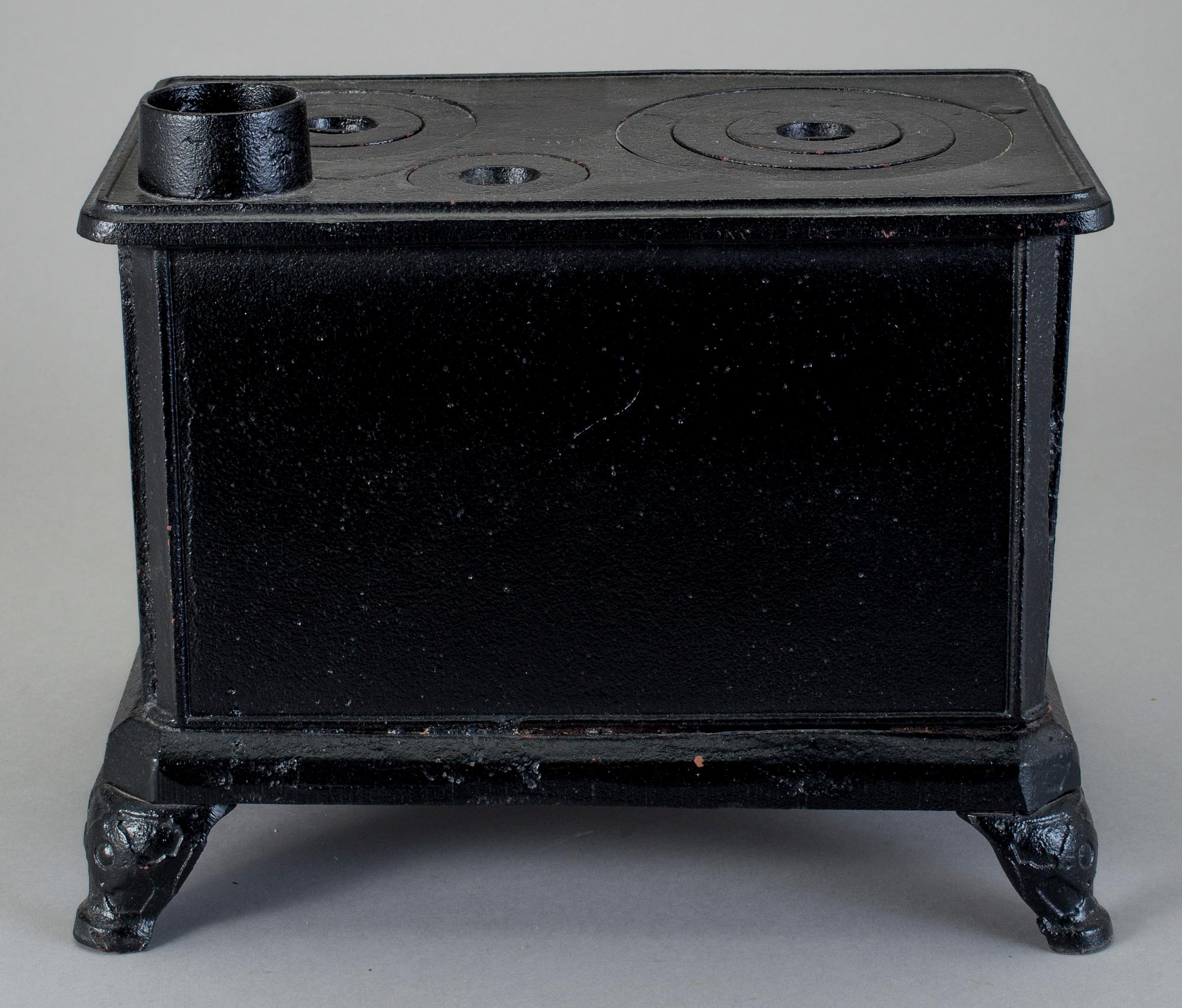 LEKSAKSSPIS, gjutjärn, Skoglund & Olson, Gefle, 1800/1900-tal.