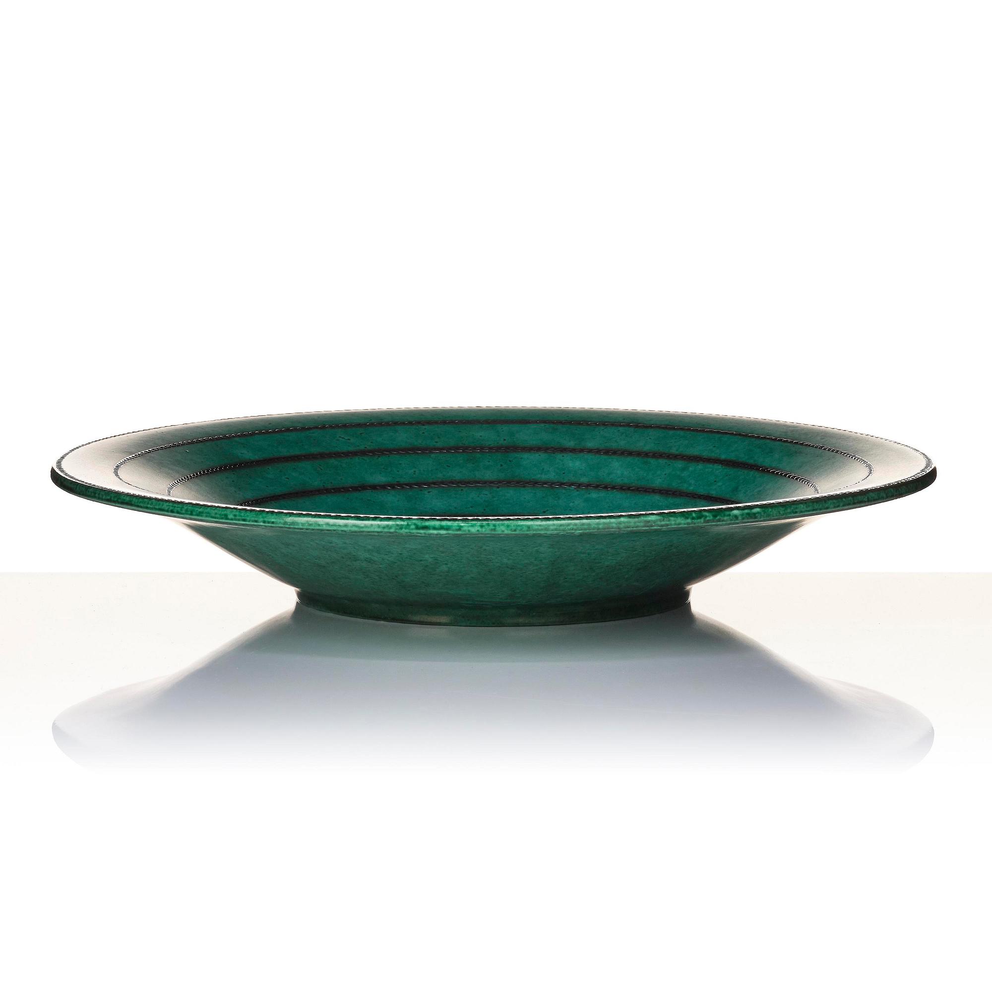 Wilhelm Kåge, an Argenta stoneware dish, model 1035, Gustavsberg, Sweden 1940.