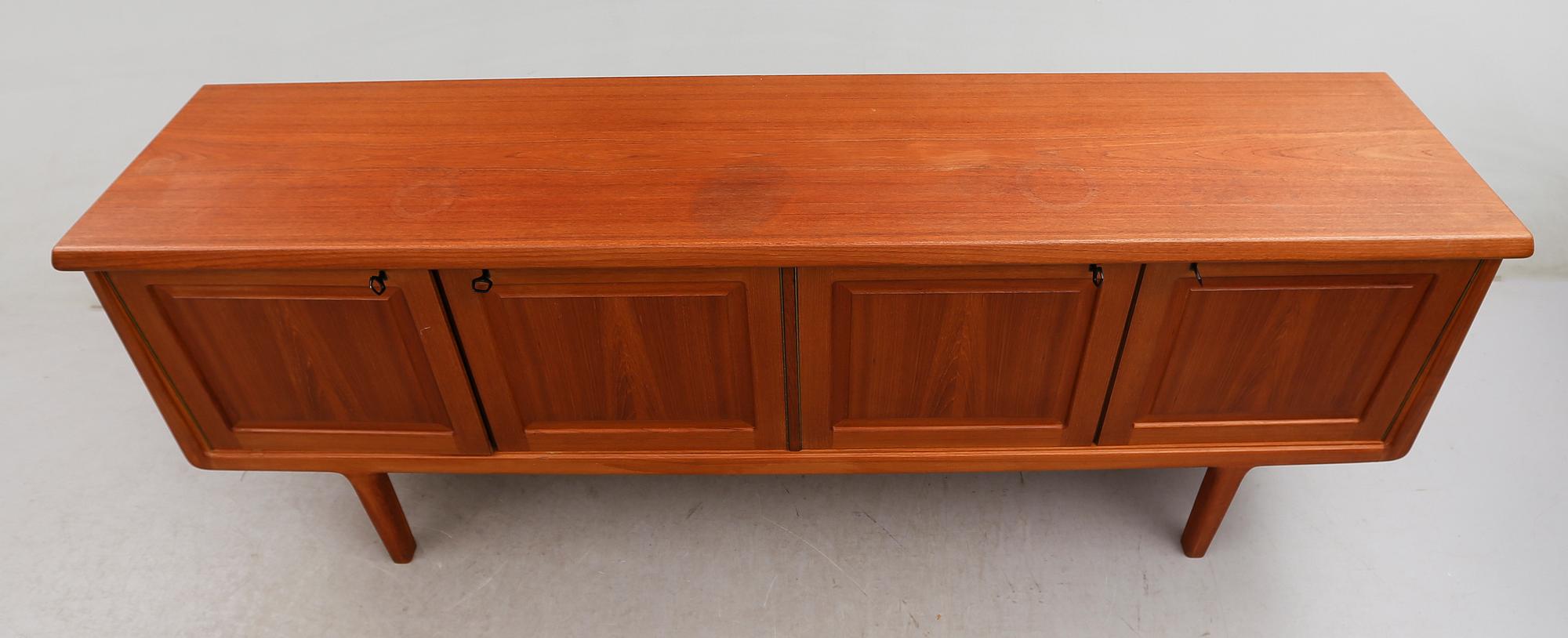 SIDEBOARD, 1900-talets andra hälft.