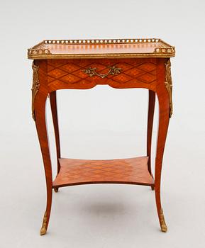 BORD, Frankrike, 1900-talets mitt.