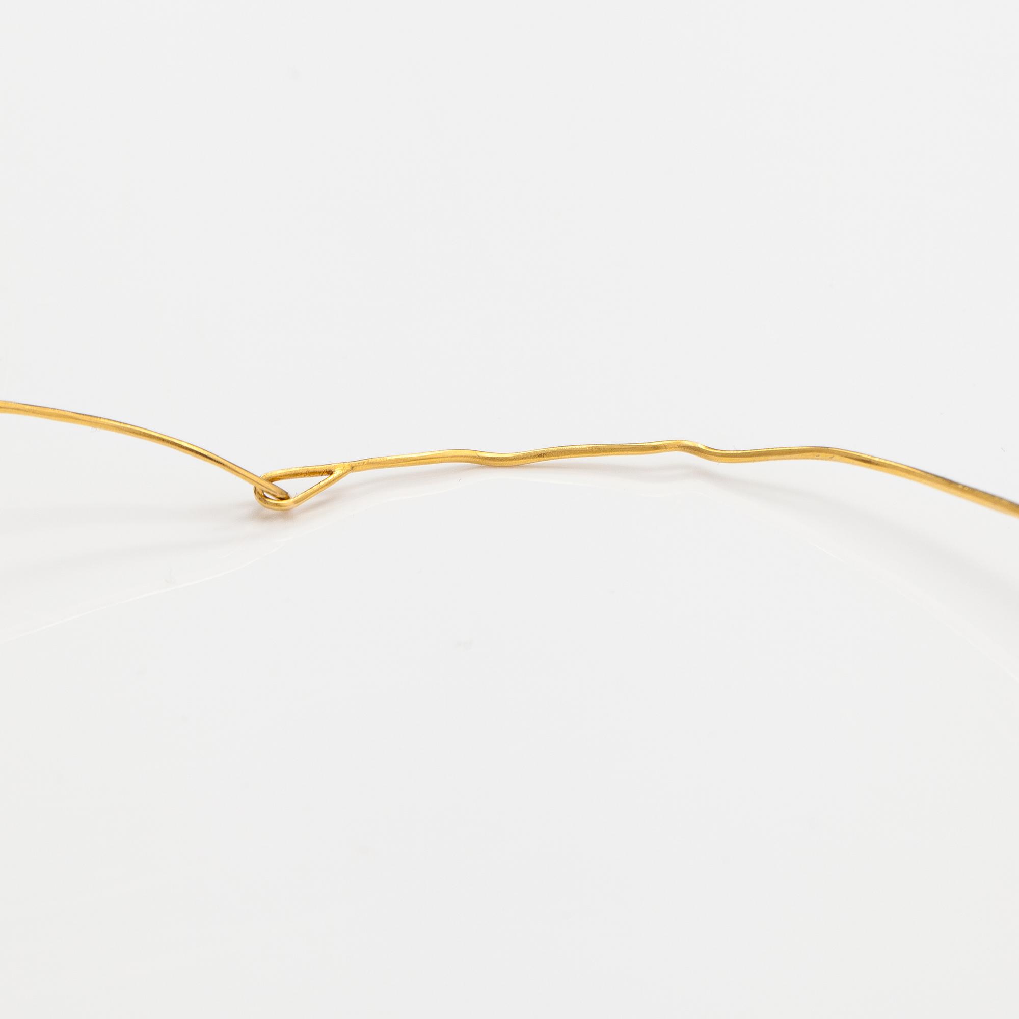 Tapio Wirkkala, Halsband "Kohuvud", 14K guld. Westerback, Helsingfors 1968.