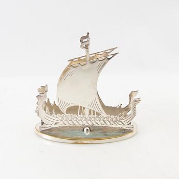 Napkin holders, 4 pieces, silver-plated, first half of the 20th century.