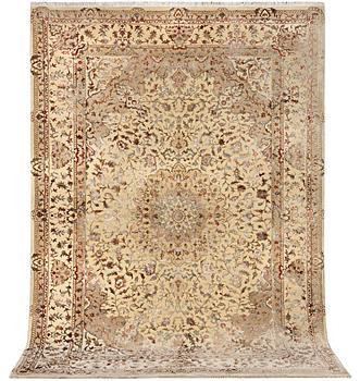 Matta, Täbris, part silk, ca  311 x 199 cm.