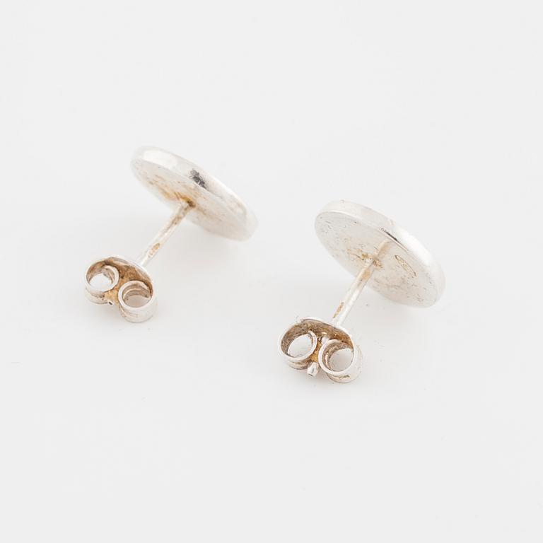EFVA ATTLING, ARMRING "Twosome cuff" samt ÖRHÄNGEN "Dots ear".