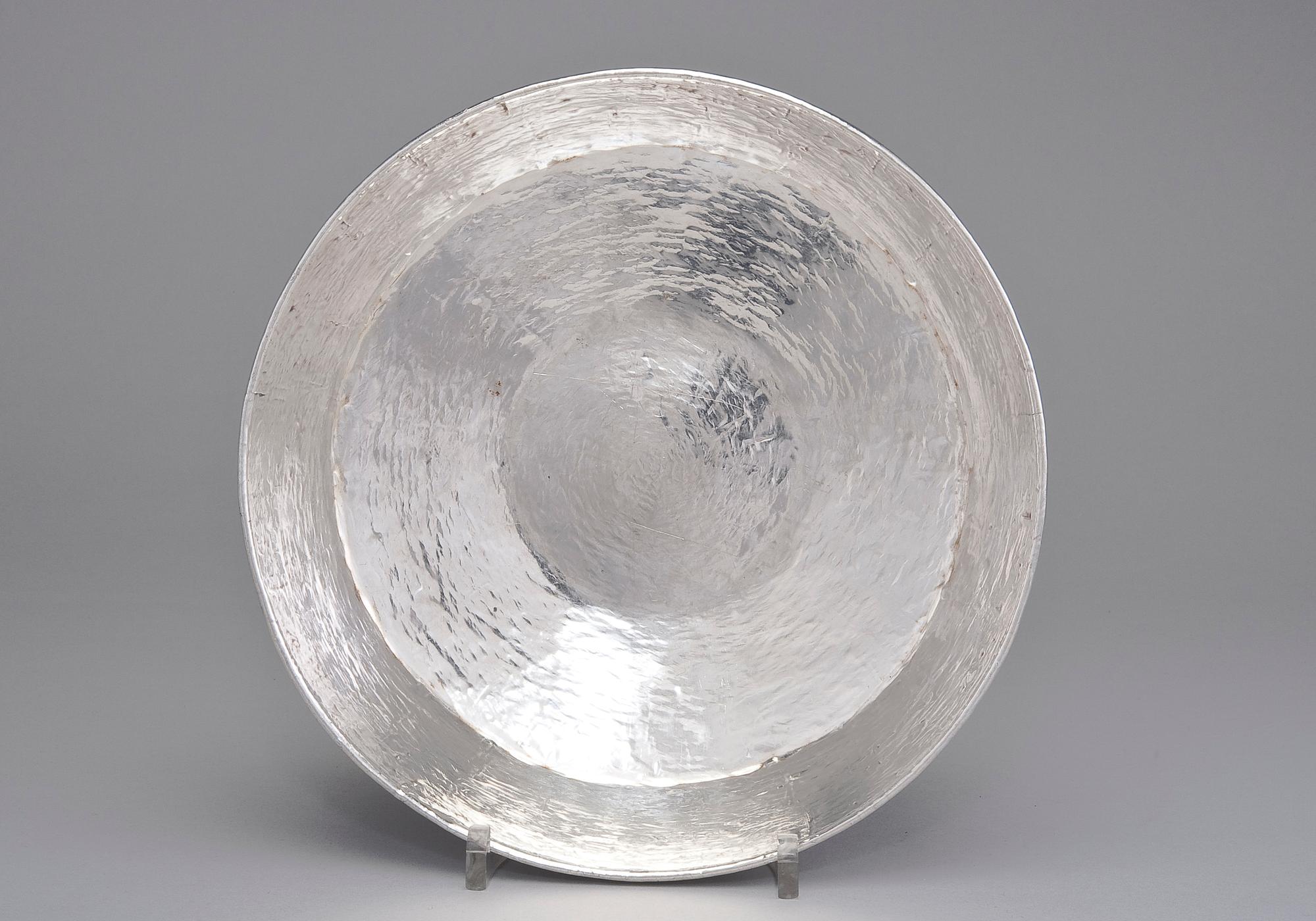 Tapio Wirkkala, A SILVER BOWL.