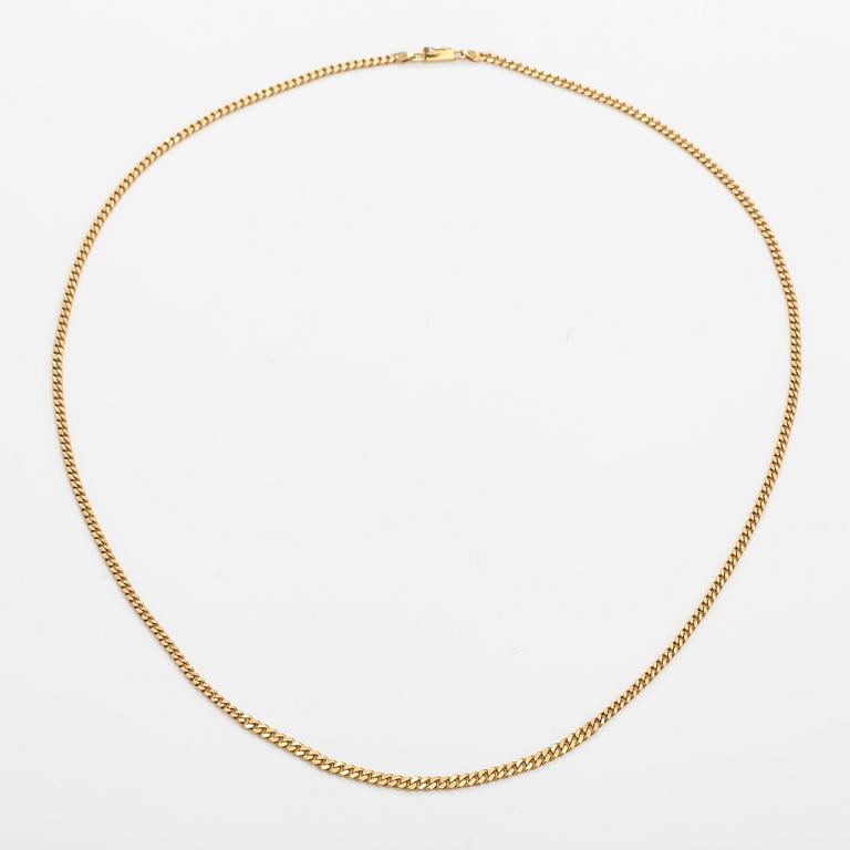 A 14K gold neckalce. Italy.