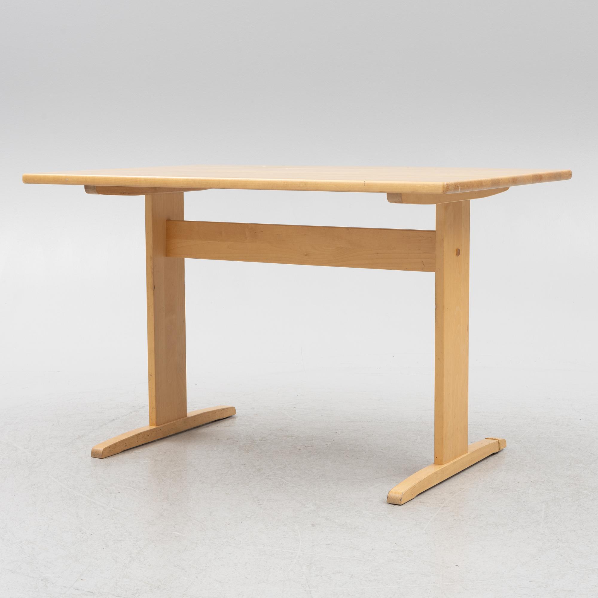 Yngve Ekström, matbord, "Björka", Stolab, 2007.