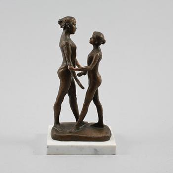 GUDMAR OLOVSON, skulptur, bronspatinerad konstmassa, signerad.