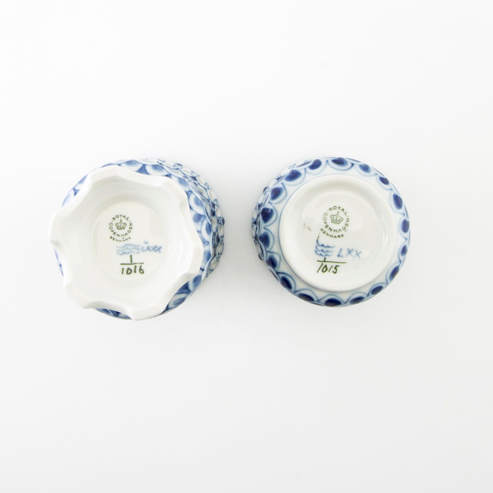 Cigar and cigarette holder "Musselmalet helblonde" Royal Copenhagen Denmark porcelain.