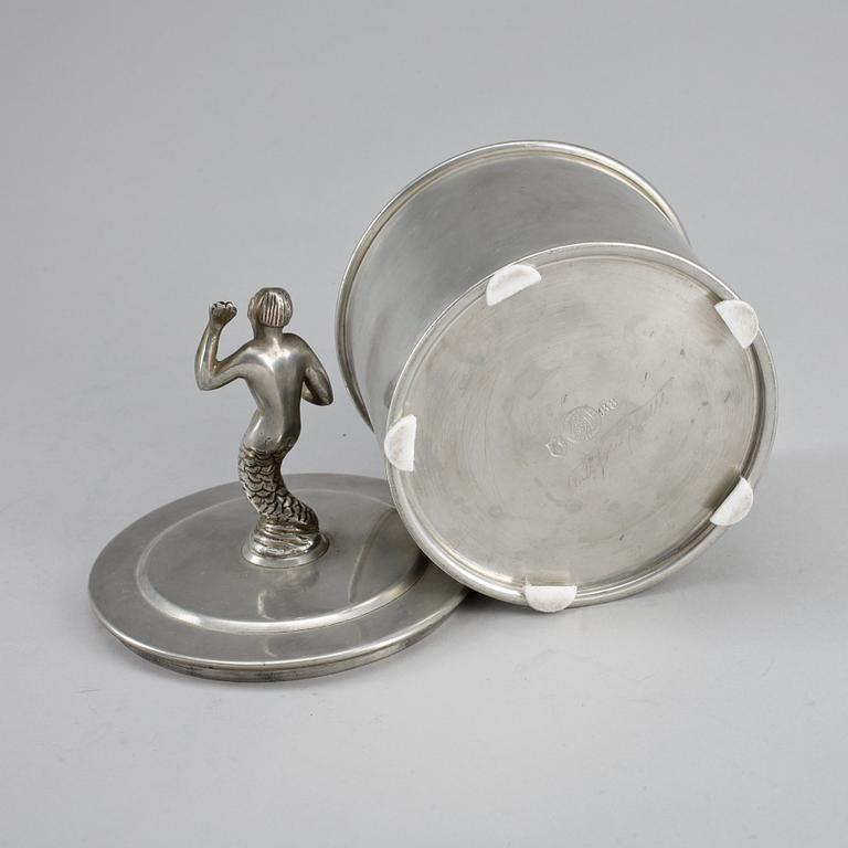 NILS FOUGSTEDT, burk med lock, Firma Svenskt Tenn Stockholm 1928.