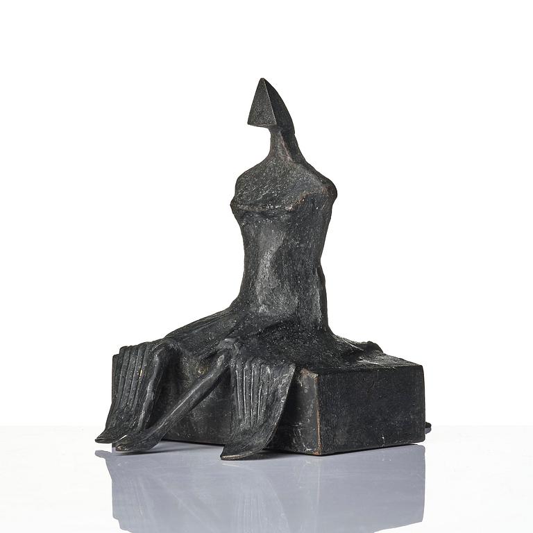 Lynn Chadwick, "Maquette VI Sitting Woman".