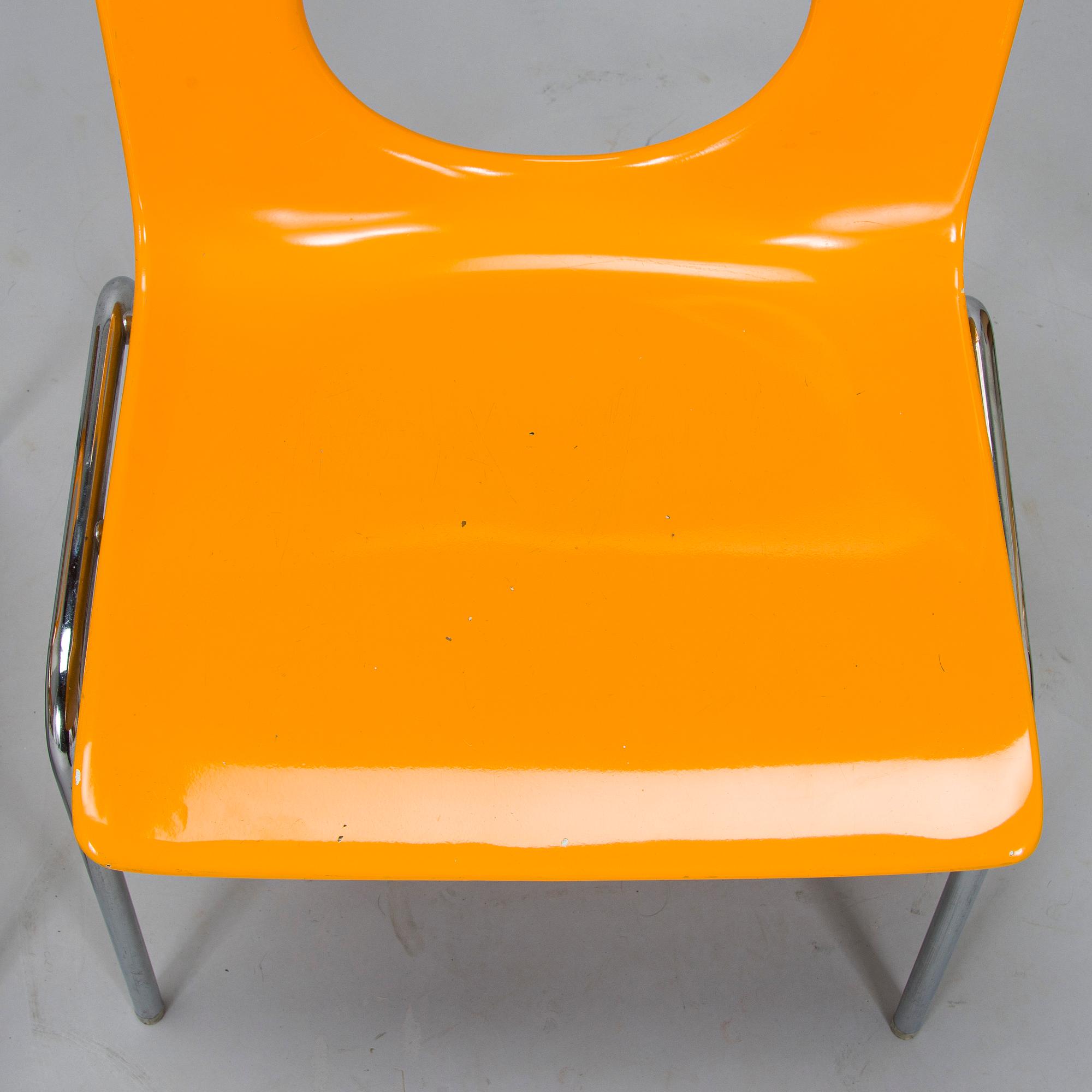 Carl Gustaf Hiort af Ornäs, stolar, 7 st, "Afo-Seat 2001", Hiort af Ornäs, SOK Rauman Tehtaat. Modellen formgiven 1971.