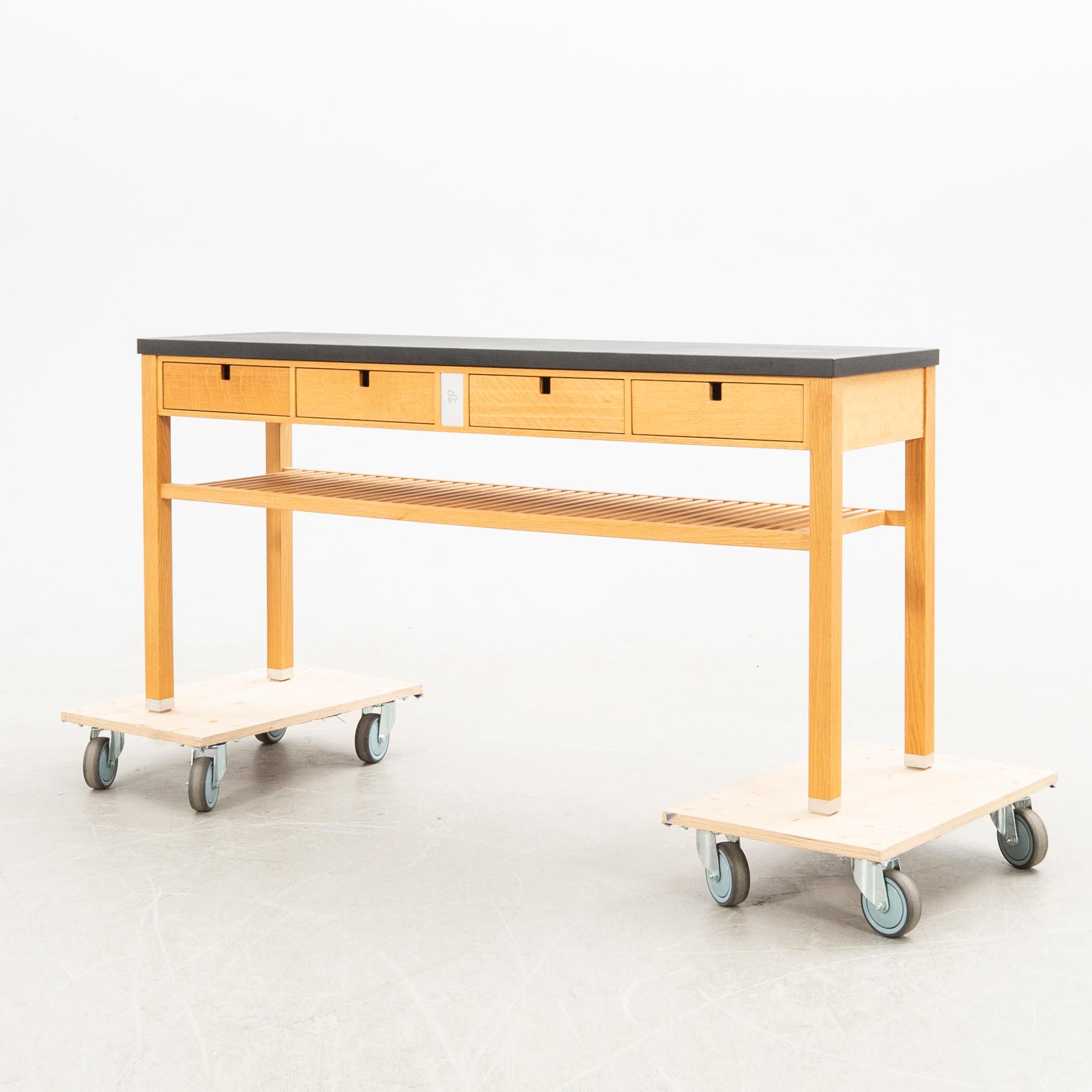 Kerstin Olby, Sideboard, "Limousine" modern tillverkning.