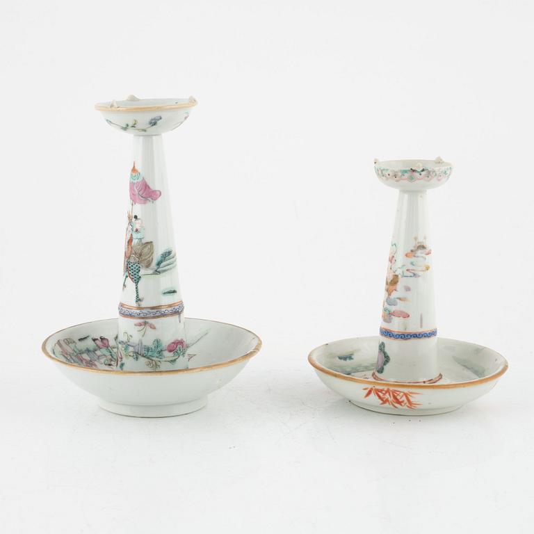 Two porcelain incense holders, China, late Qing dynasty, later part of the 19th century/around 1900.