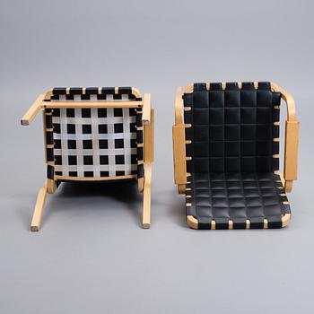 ALVAR AALTO, karmstolar, ett par, modell 45, Artek, 1900-talets slut.