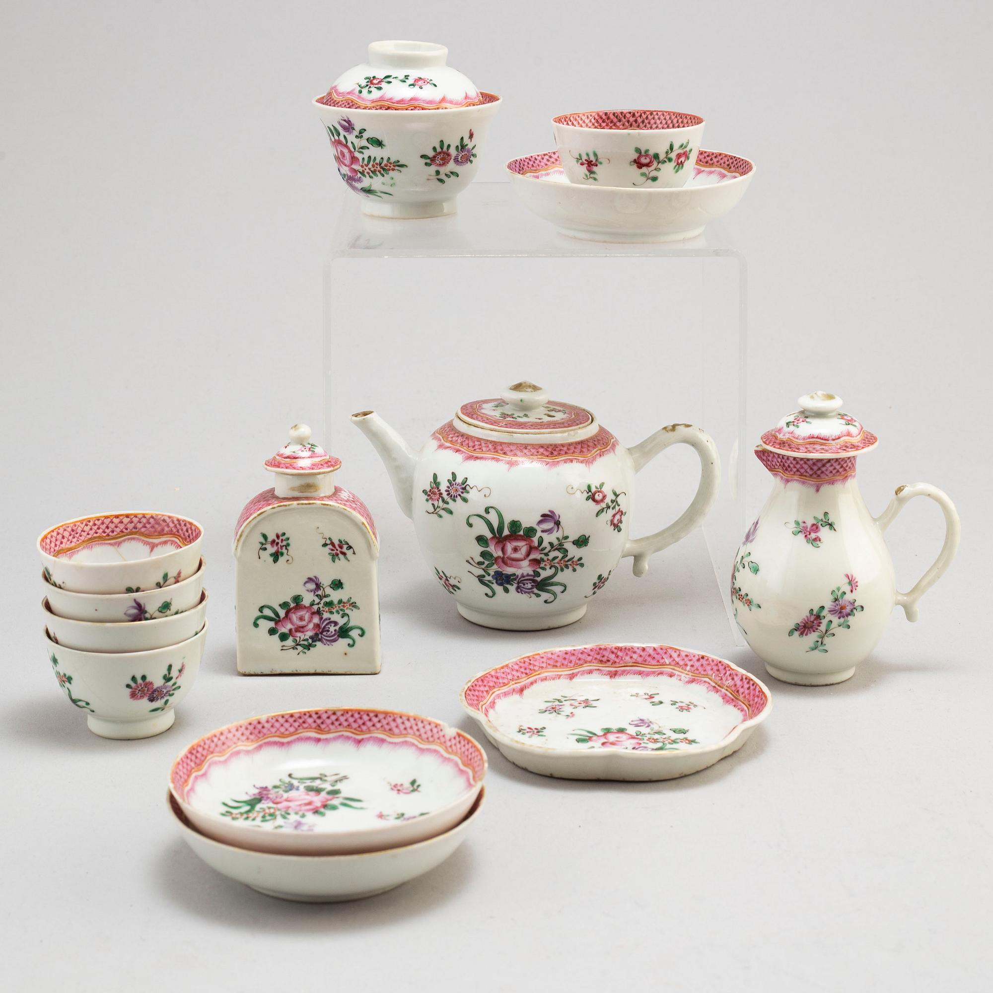 A famille rose export tea service, Qing dynasty, Qianlong (1736-95) (13 pieces).
