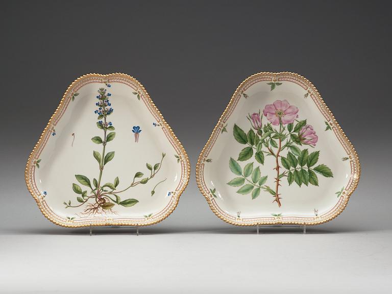 A set of four Royal Copenhagen 'Flora Danica' serving dishes, Denmark, 20th Century.