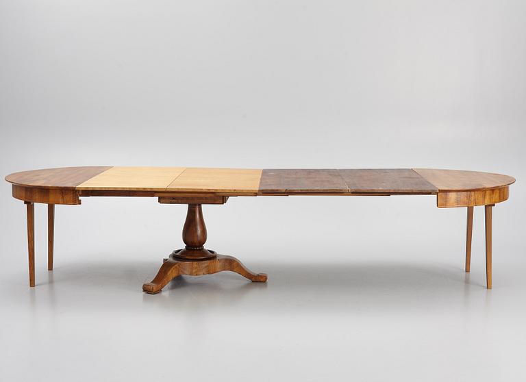 A 19th Century Dining Table.