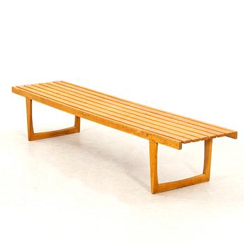 Yngvar Sandström, bänk, "Tokyo", Triva-serien för Nordiska Kompaniet, formgiven 1962.