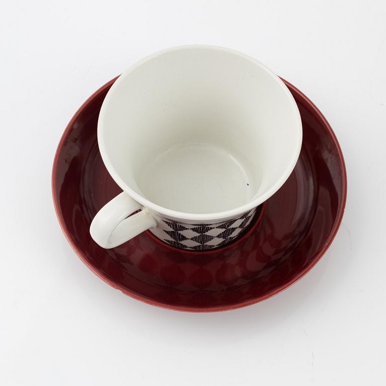 Marianne Westman, koppar med fat, 7 st, "Red Top", Rörstrand.