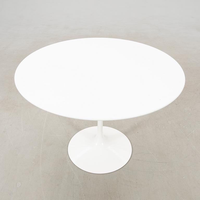 Eero Saarinen, "Tulip" table, Knoll studio, late 20th/early 21st century.