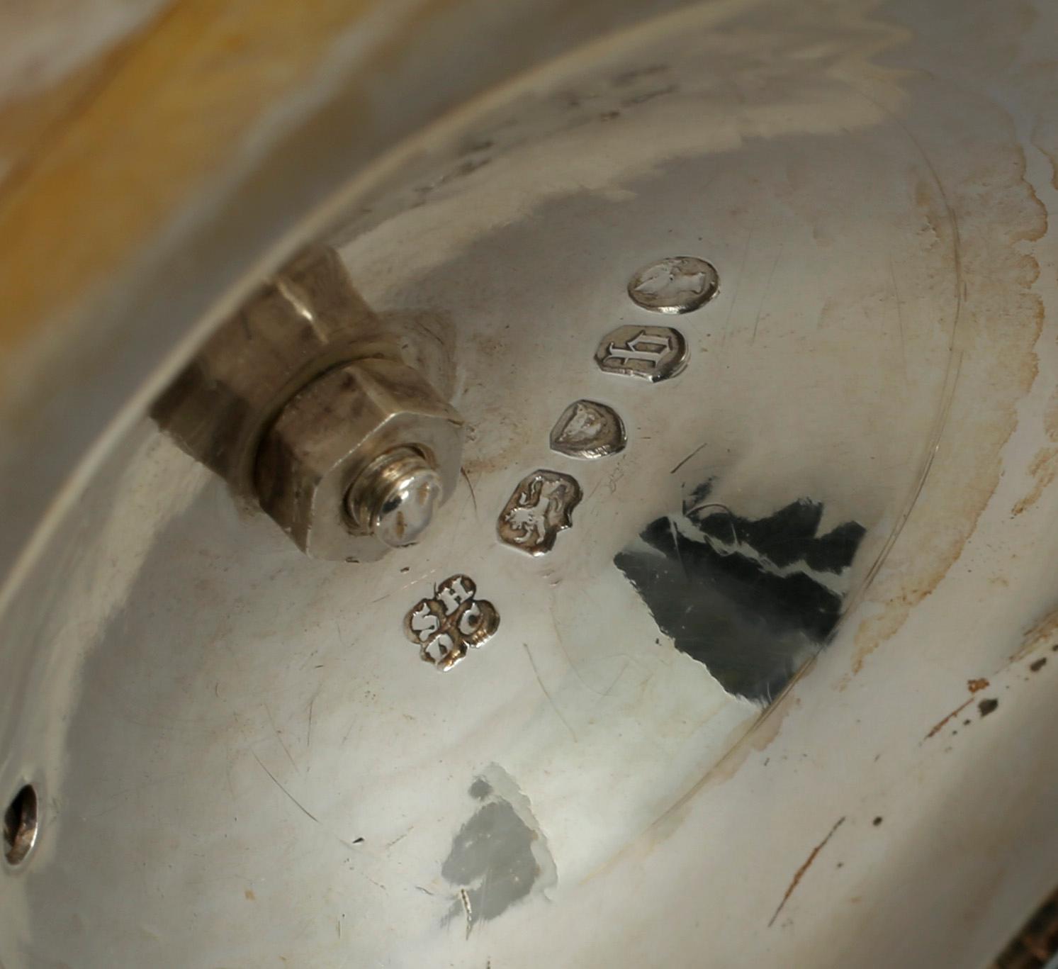 BORDSUPPSATS, silver. Samuel Hayne & Dudley Cater, London 1857, vikt ca 448 gram.