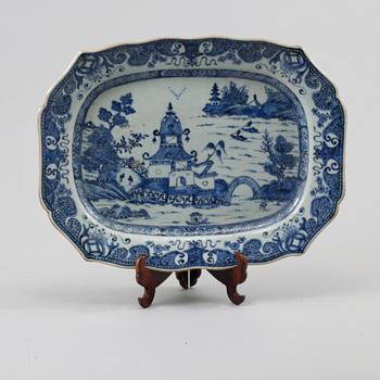 STEKFAT, porslin, Kina, 1700-tal.