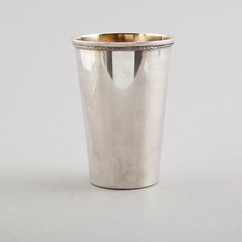 BÄGARE, silver, S A Gillgren, GAB, Stockholm 1970. Vikt ca 365 gram.
