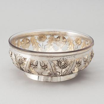 A Swedish Art Nouveau silver bowl, mark of Gustaf Möllenborg, Stockholm 1901.