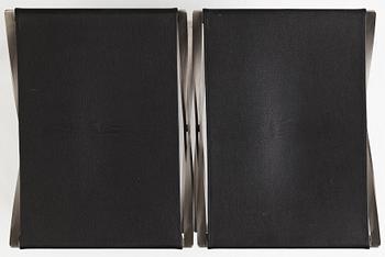Poul Kjaerholm, taburetter, ett par "PK-91", Fritz Hansen, Danmark.