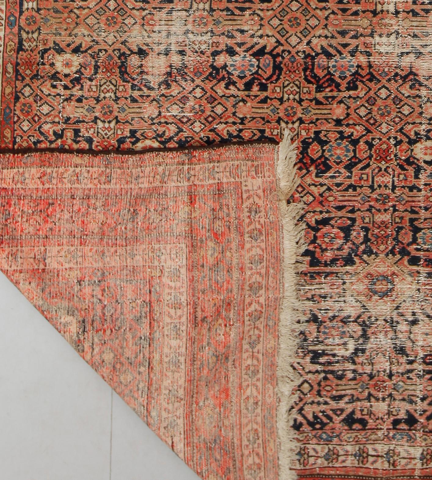 MATTA, orient, semiantik, ca 350 x 235 cm.