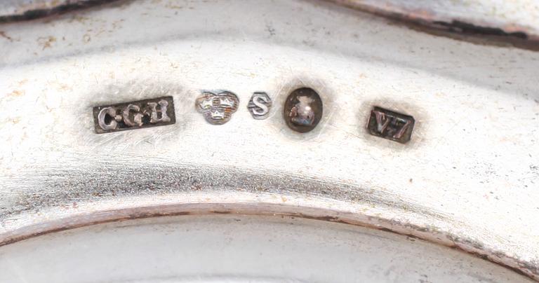 GLASUNDERLÄGG, 19 st (1+6+12), silver, GAB och CG Hallberg. Vikt ca 459 g.