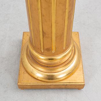 Piedestal Gustaviansk still tidigt 1900-tal.