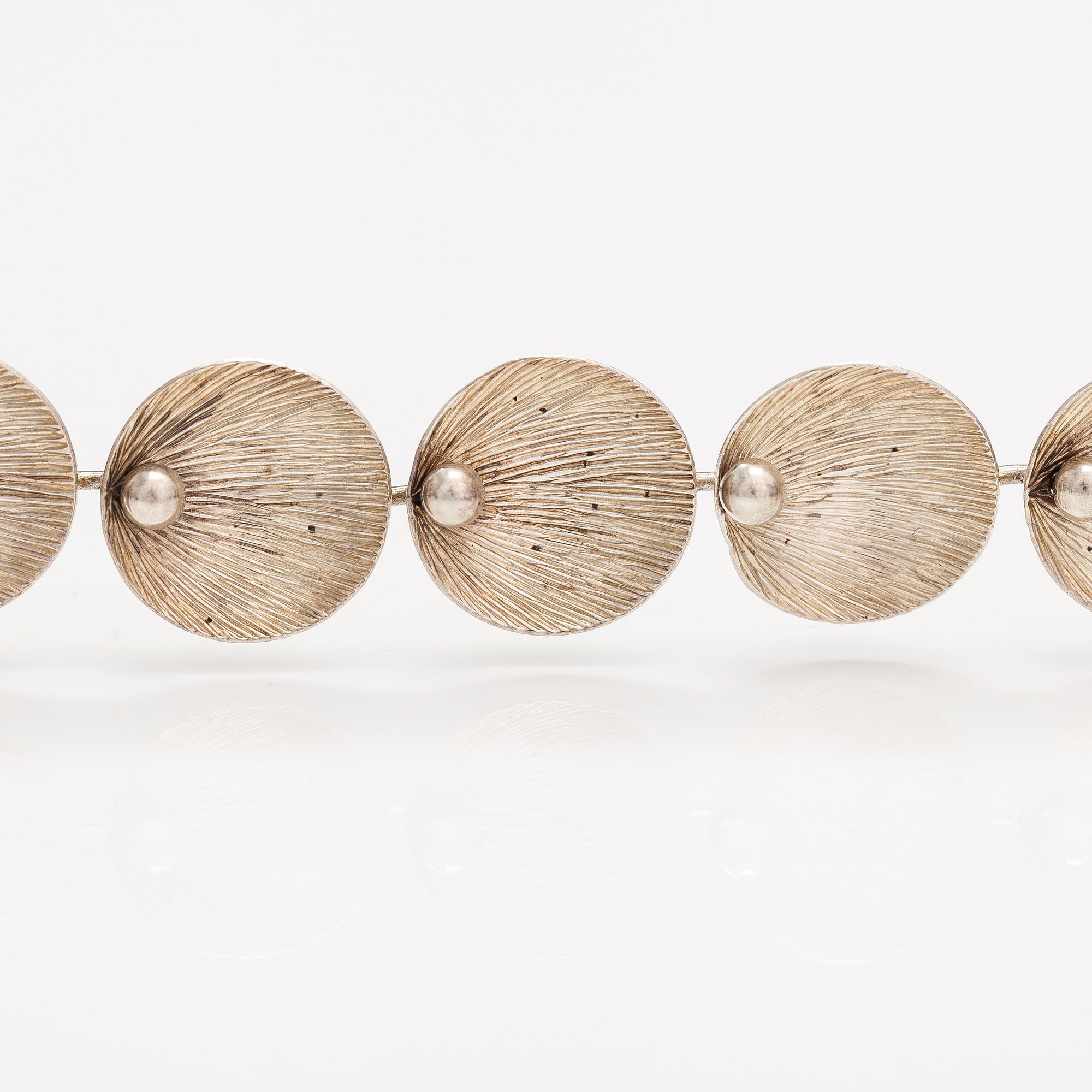 Elis Kauppi, Rannekoru, stelringhopeaa. Kupittaan kulta, Turku 1971.