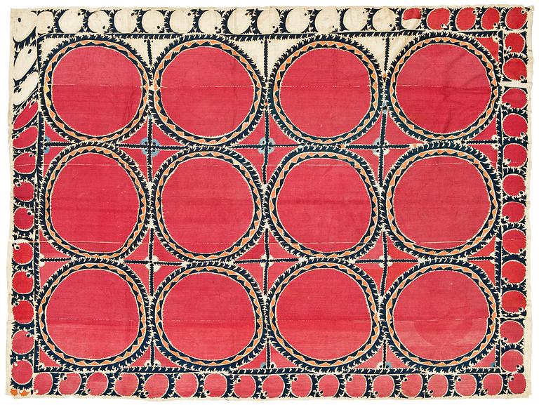 SEMIANTIKT UZBEKISTANSKT SUZANI BRODERI, sannolikt från Tashkent. 259,5 x 195,5 cm.