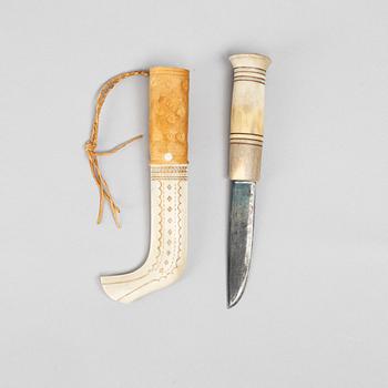 Lars Sunna, a reindeer horn knife, signed.