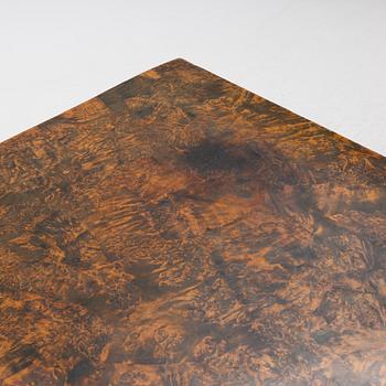 A drop-leaf table, circa 1800.