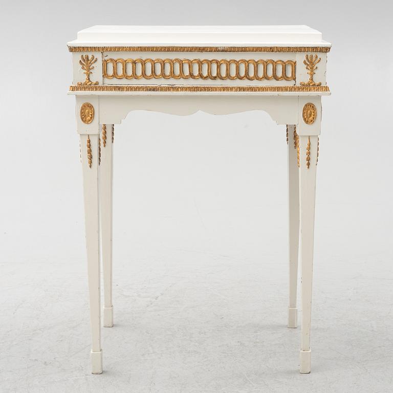Bord, Sverige, 1800-talets början, Sengustavianskt.