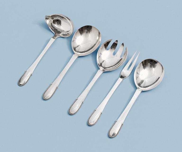 Five Georg Jensen "Kugel" silver servers, Copenhagen 1945-77.