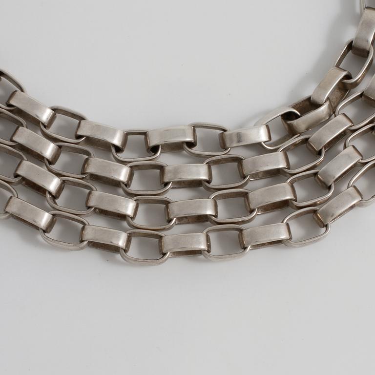 SVEN-ERIK HÖGBERG, Göteborg, 1966/1969, a necklace.