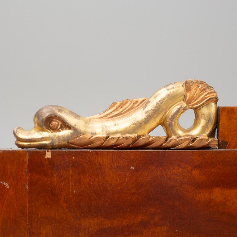 A Karl-Johan sofa, first part of the 19th century.