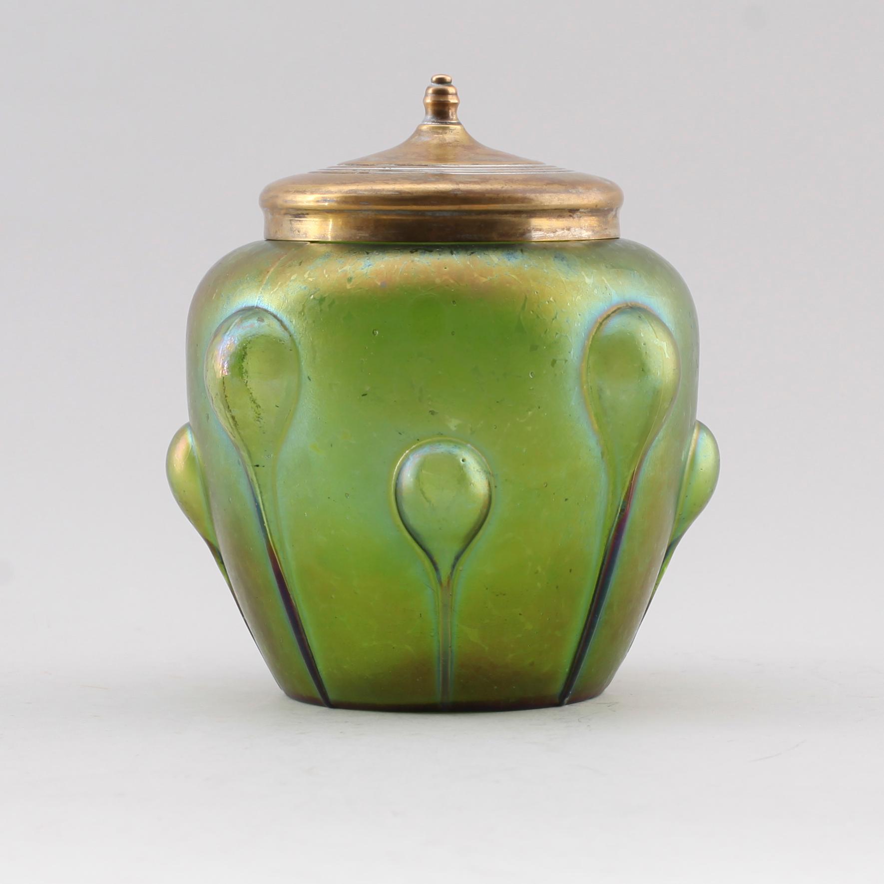 LOCKSKÅL, glas, omkring år 1900.